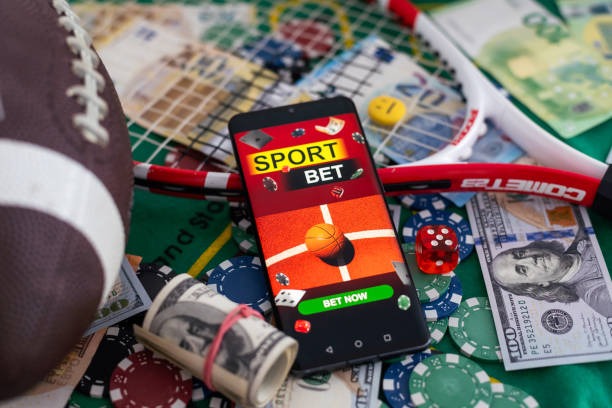 Mobile phone showing detailed result view in winning 568 Number Archive with winning numbers, prize tiers, and settlement time